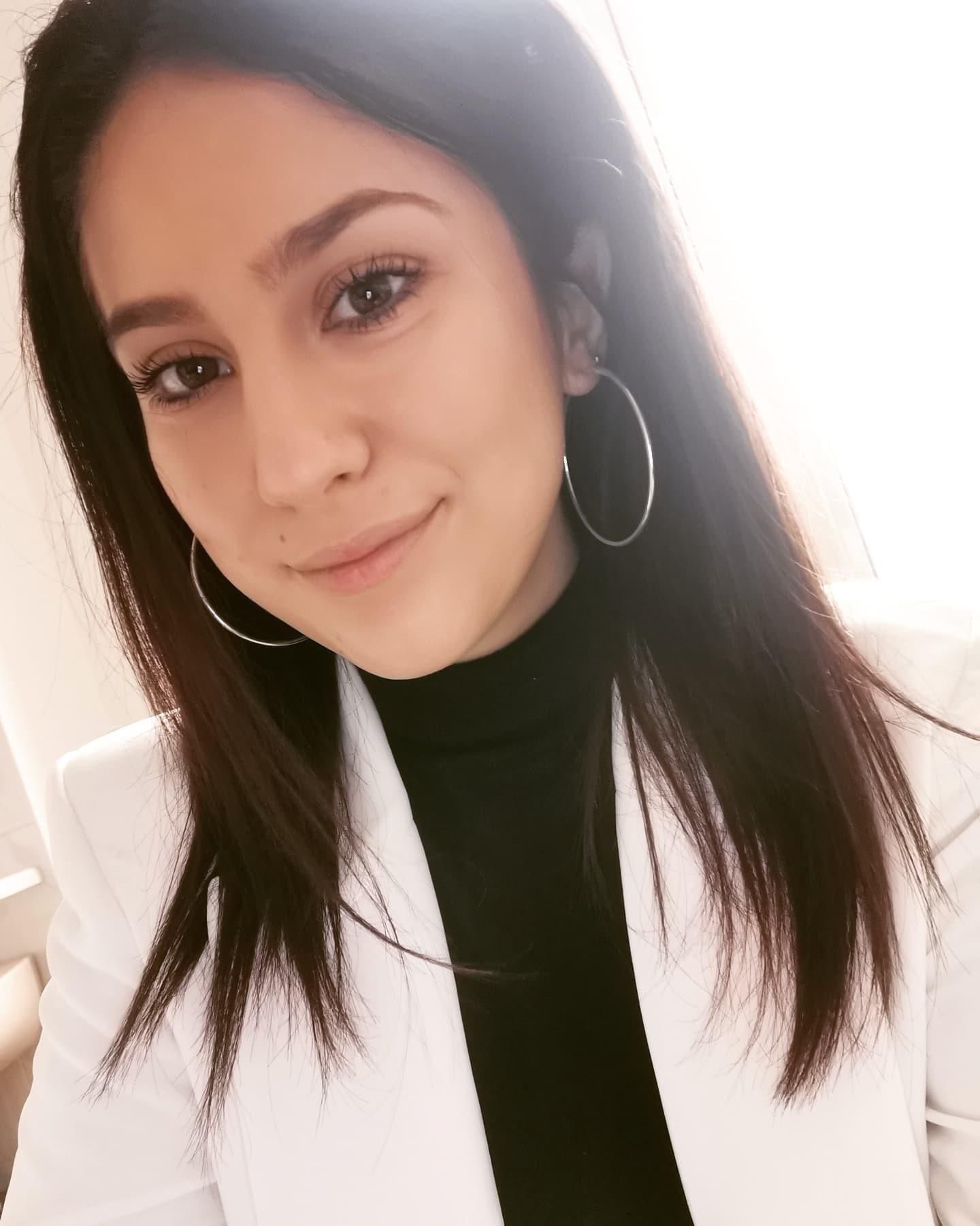 D-na ANDREEA CHIȚESCU