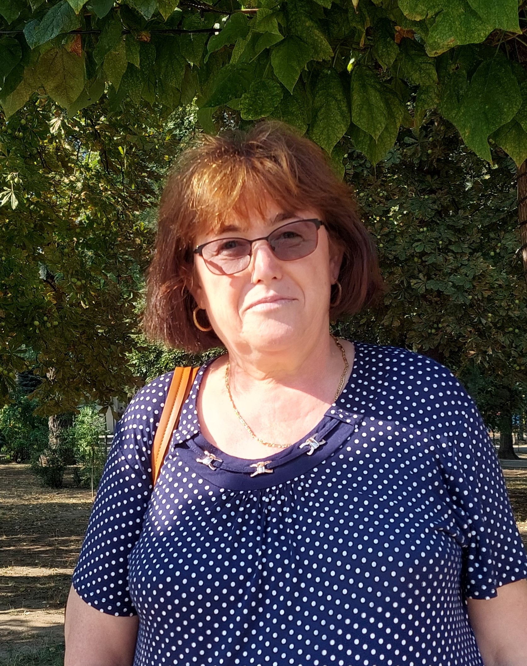 D-na FLORENȚA CREȚU