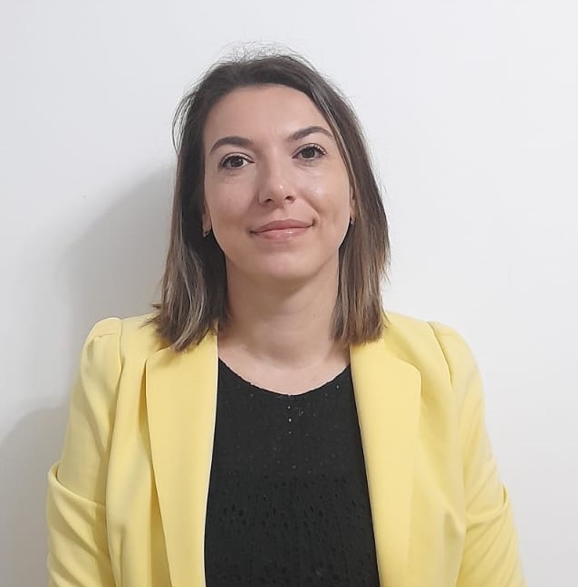 Prof. ANDREEA IACOB